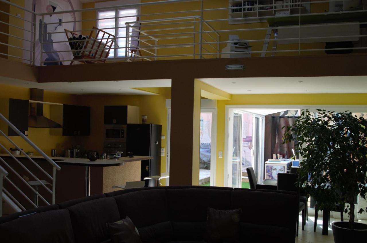 La Maison De L Artiste - Chambres D'Hotes A Verdun - Avec Jacuzzi Exterior photo
