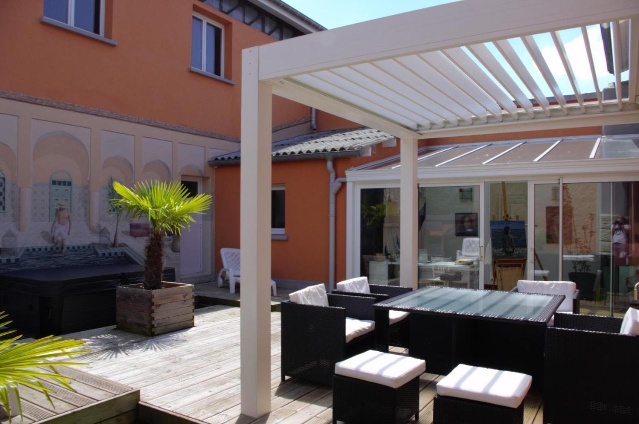 La Maison De L Artiste - Chambres D'Hotes A Verdun - Avec Jacuzzi Exterior photo