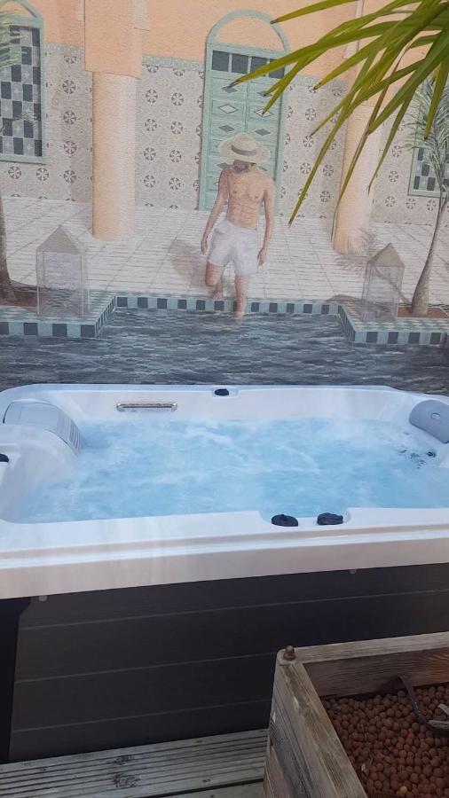 La Maison De L Artiste - Chambres D'Hotes A Verdun - Avec Jacuzzi Exterior photo